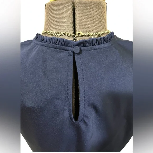 J Crew Sleeveless Ruffle-neck shell in satin-crepe Size XXS - Picture 8 of 11